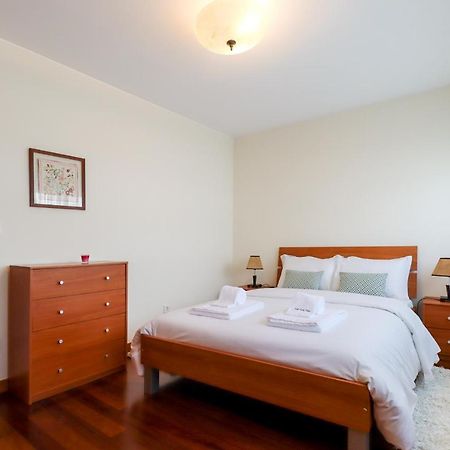 Sweet Living Viana - City Centre Apartment With Garage Виана до Кастело Екстериор снимка