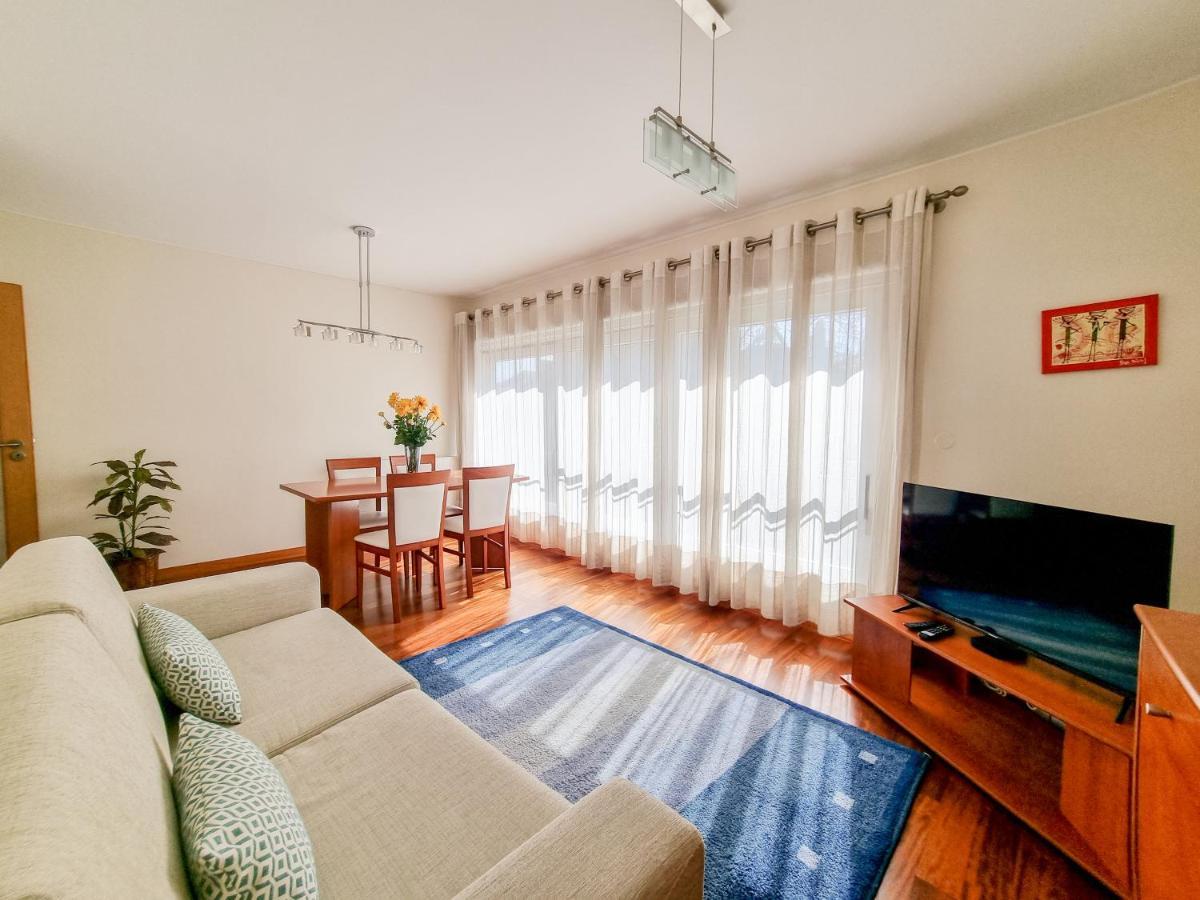Sweet Living Viana - City Centre Apartment With Garage Виана до Кастело Екстериор снимка