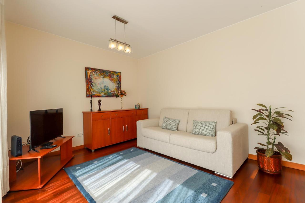 Sweet Living Viana - City Centre Apartment With Garage Виана до Кастело Екстериор снимка