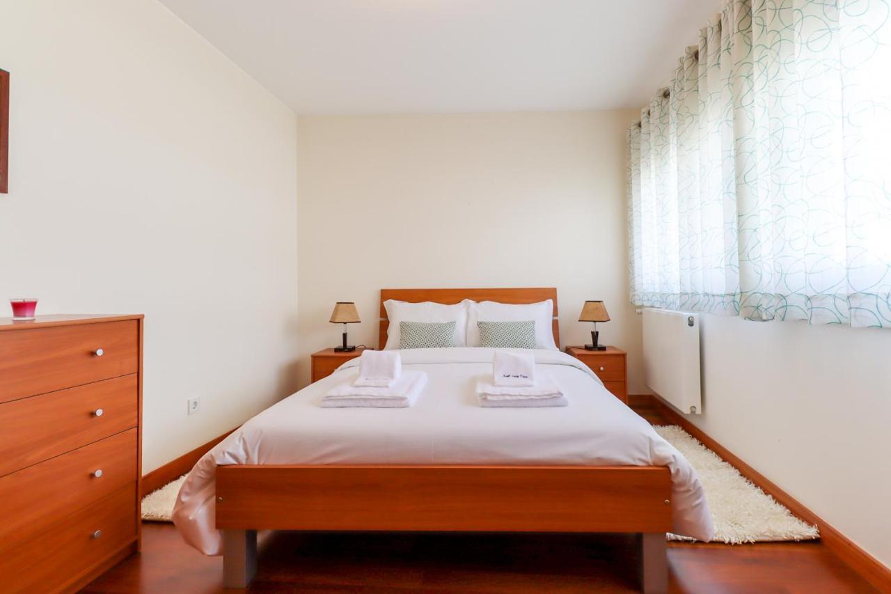 Sweet Living Viana - City Centre Apartment With Garage Виана до Кастело Екстериор снимка