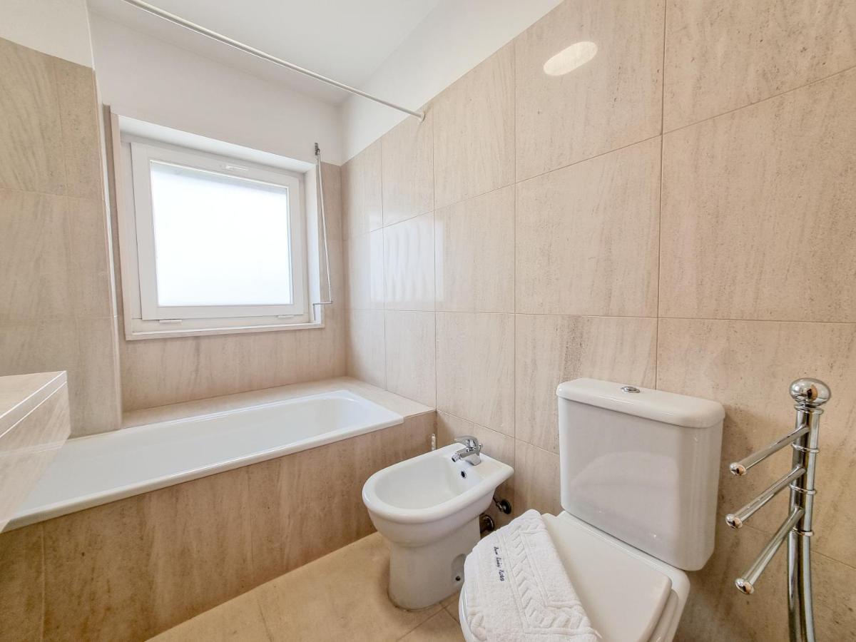 Sweet Living Viana - City Centre Apartment With Garage Виана до Кастело Екстериор снимка